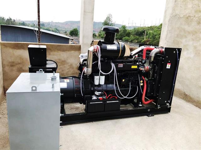 云南發(fā)電機(jī)廠家：柴油發(fā)電機(jī)組怎樣防雨？